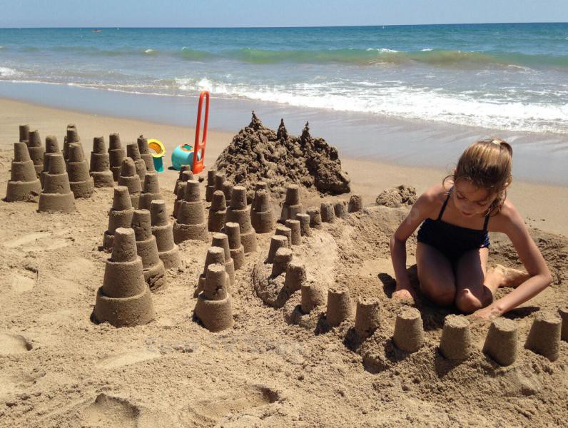 Quut Beach Alto – комплект играчки за плаж и сняг – за деца над 3 години